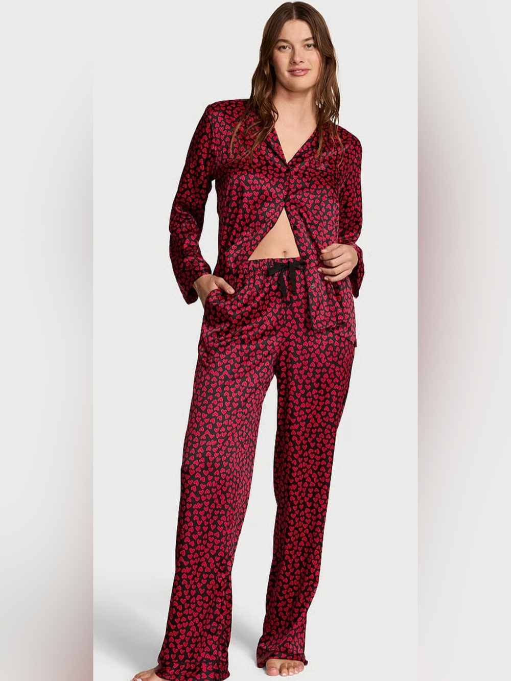 VICTORIAS SECRET Scattered Hearts 
Black/Red Satin Long Sleeve Pants Pajamas S